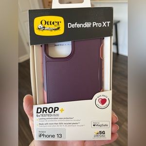 BRAND NEW OTTER BOX IPHONE CASE